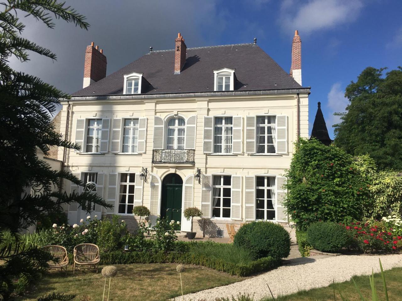 Bed and Breakfast Entre Cour Et Jardin Arras Zewnętrze zdjęcie