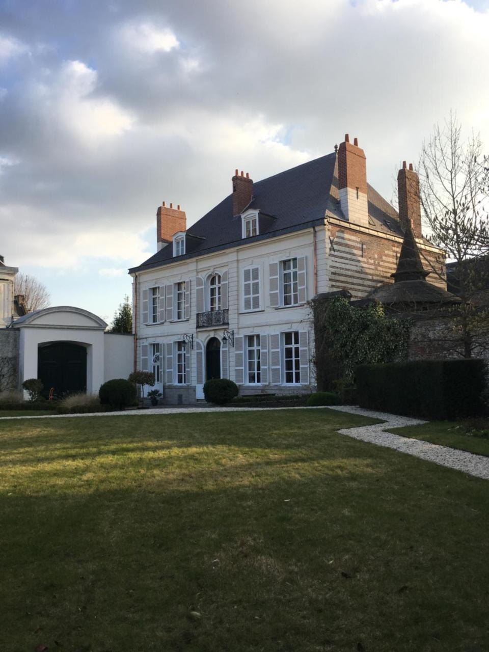 Bed and Breakfast Entre Cour Et Jardin Arras Zewnętrze zdjęcie