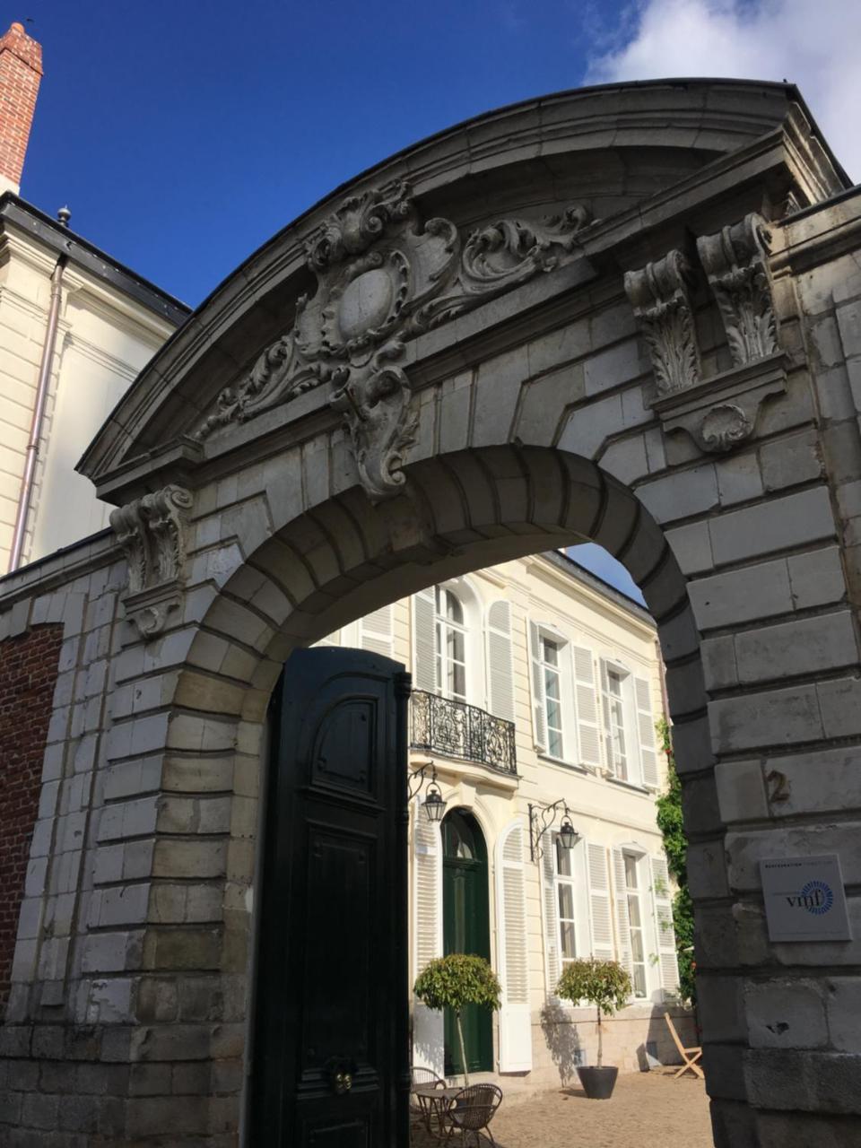 Bed and Breakfast Entre Cour Et Jardin Arras Zewnętrze zdjęcie